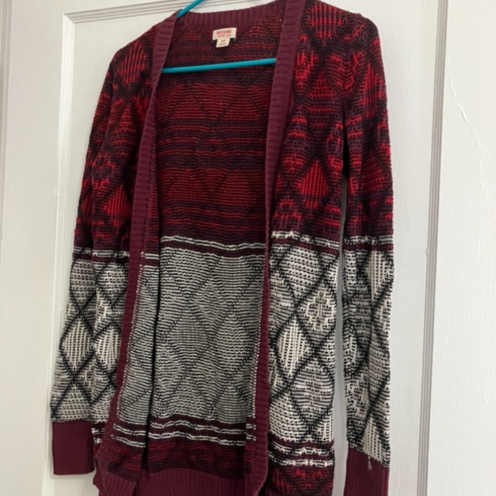 Maroon/Black/White Cardigan